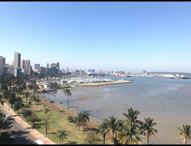 BEDROOM APARTMENT FOR SALE IN DURBAN CENTRAL